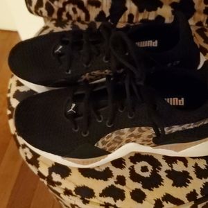 Pumas black and tan with leopard stripe